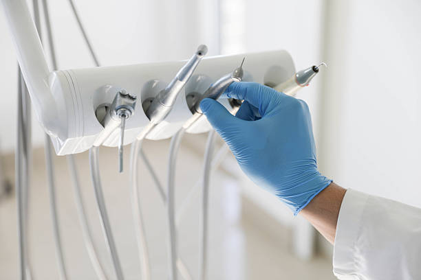 Professional Teeth Whitening technician working in Tennessee Ridge, TN